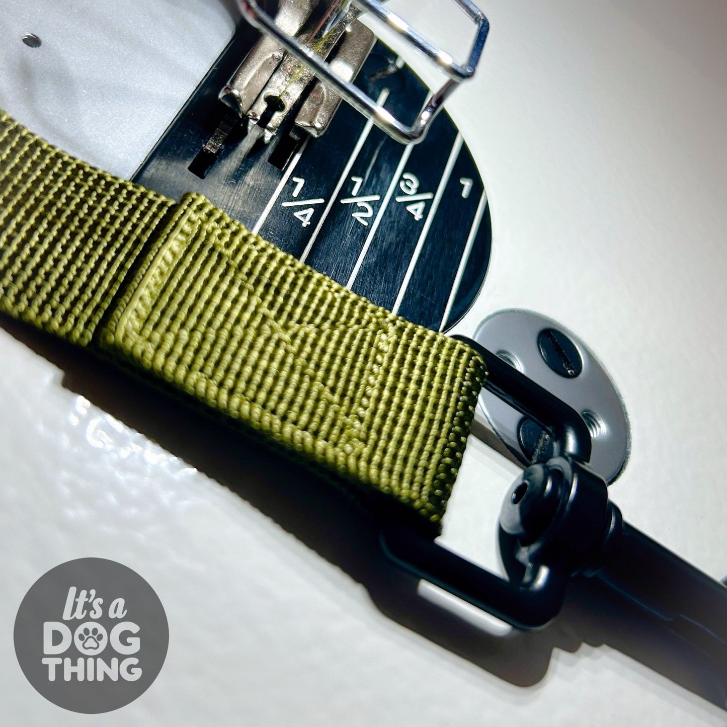 Standard Lead - Military Green - It's a Dog Thing